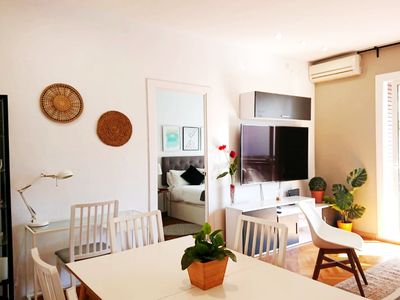 Great 5bd/3ba apartment Barcelona Central Aribau