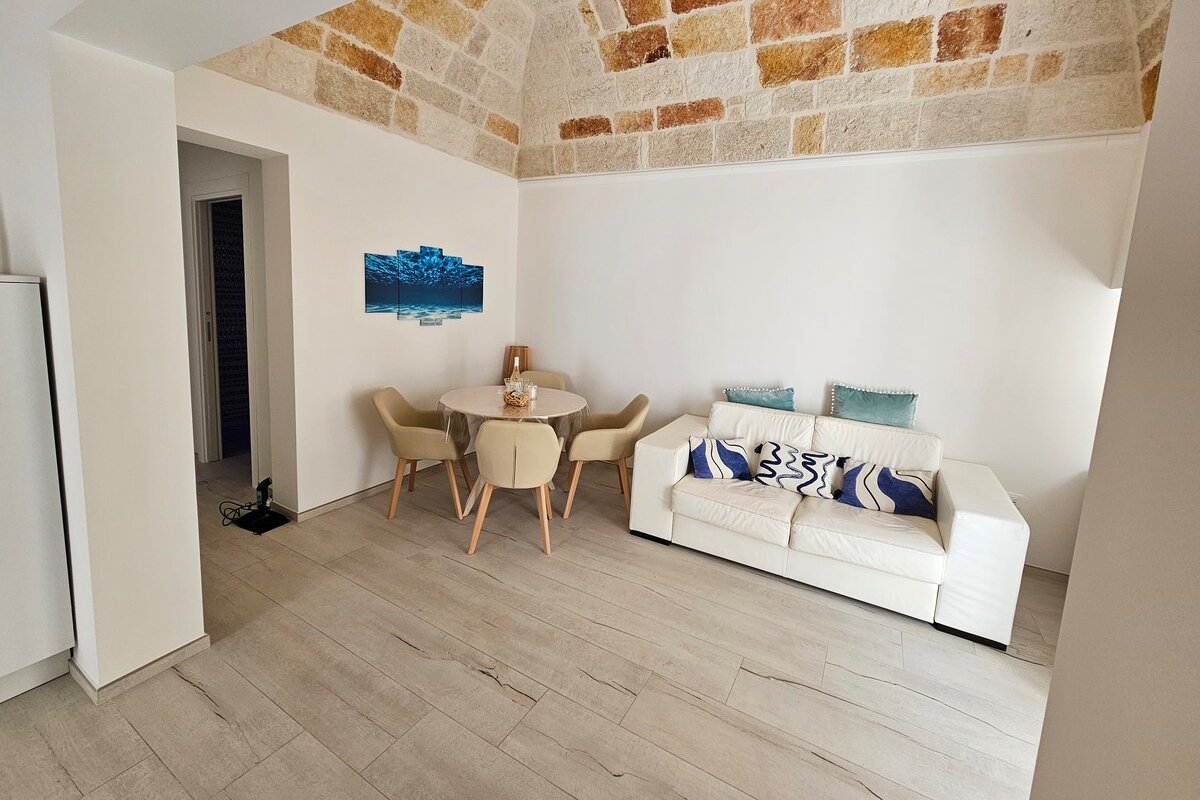 Il Gelso Blu, luxury sea view apartment gallery image 5