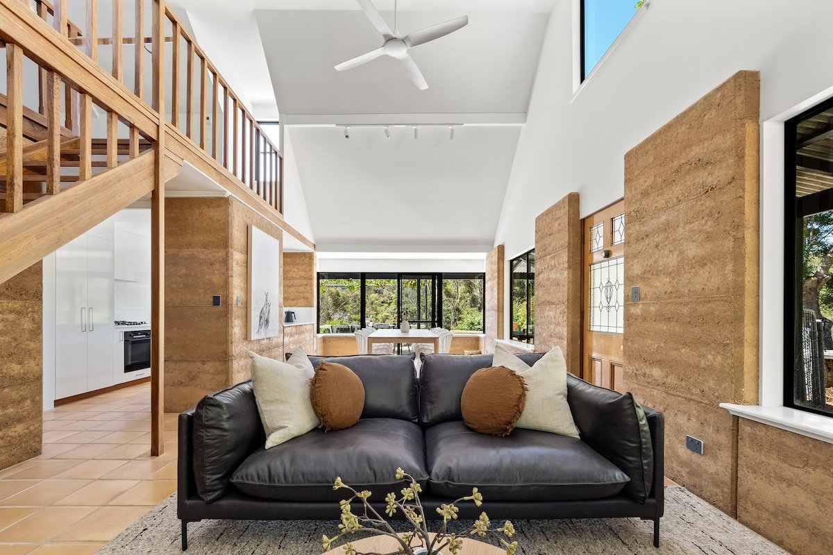 By the River – idyllic getaway gallery image 3