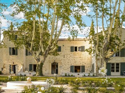 Alpilles Estate near St Remy – up to 11 bedrooms