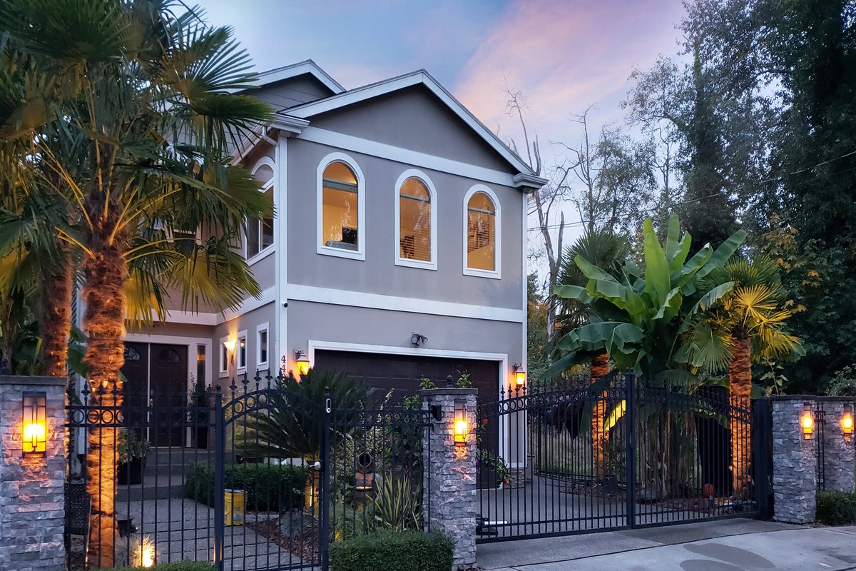 Comfort and Luxury Tropical Villa with EV Charger.