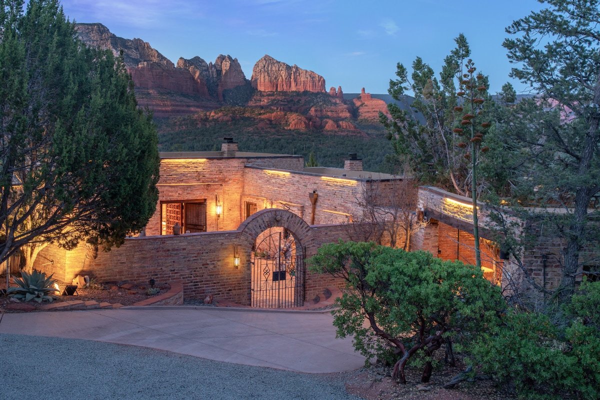 Luxe 6-Acre Sedona Retreat w/ Views: Eagle Dancer