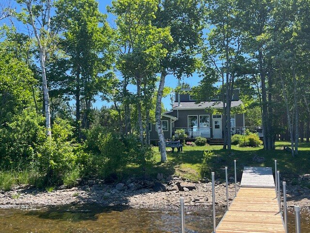 Shore Thing Cottage on Lake George gallery image 4