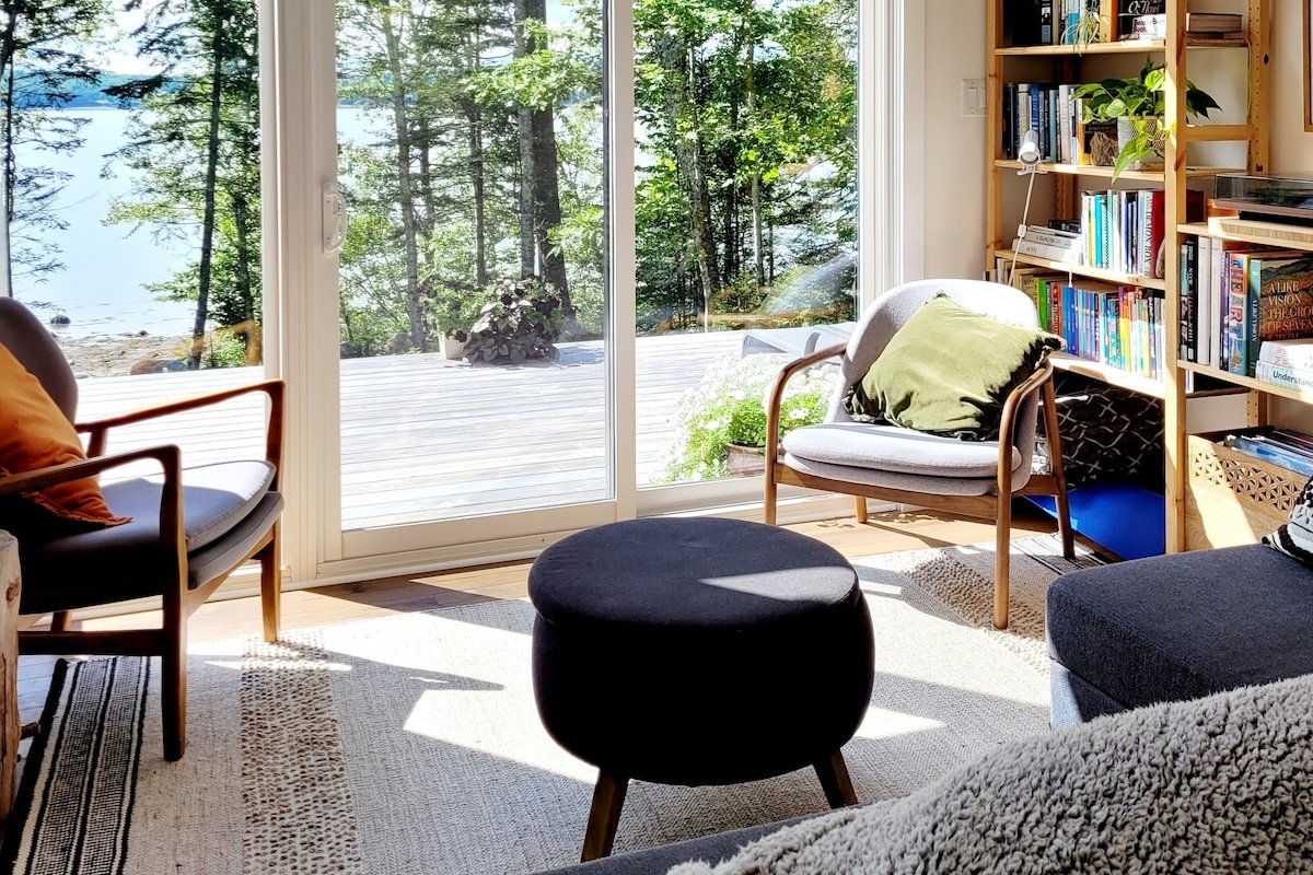 Coastal Modern Cabin gallery image 3