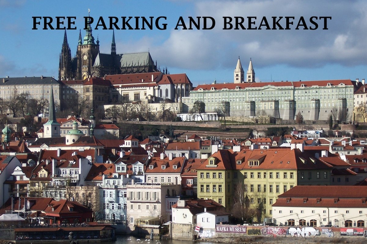 Prague Castle just 15 min walk away gallery image 3