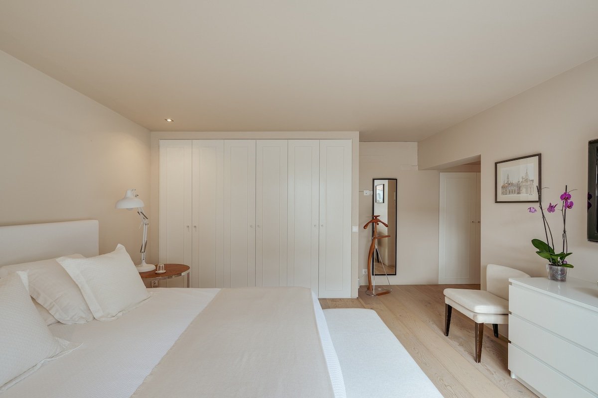 Light Villa by Cadenzalux gallery image 2