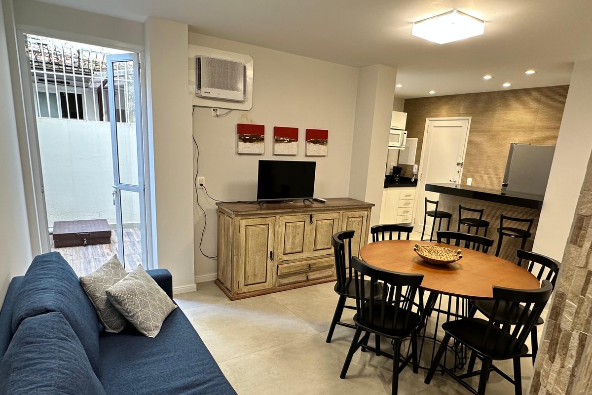 Apartamento no melhor do Leblon