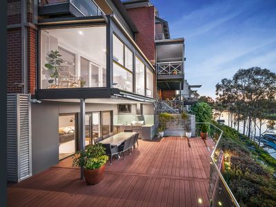 River’s Edge Luxury With Sweeping Views