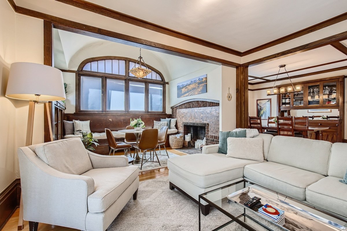 Craftsman Bungalow in the heart of South Park Hill gallery image 2