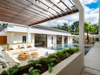 Villa Asmara : 4BR Retreat w/ Pool & Sunken Lounge