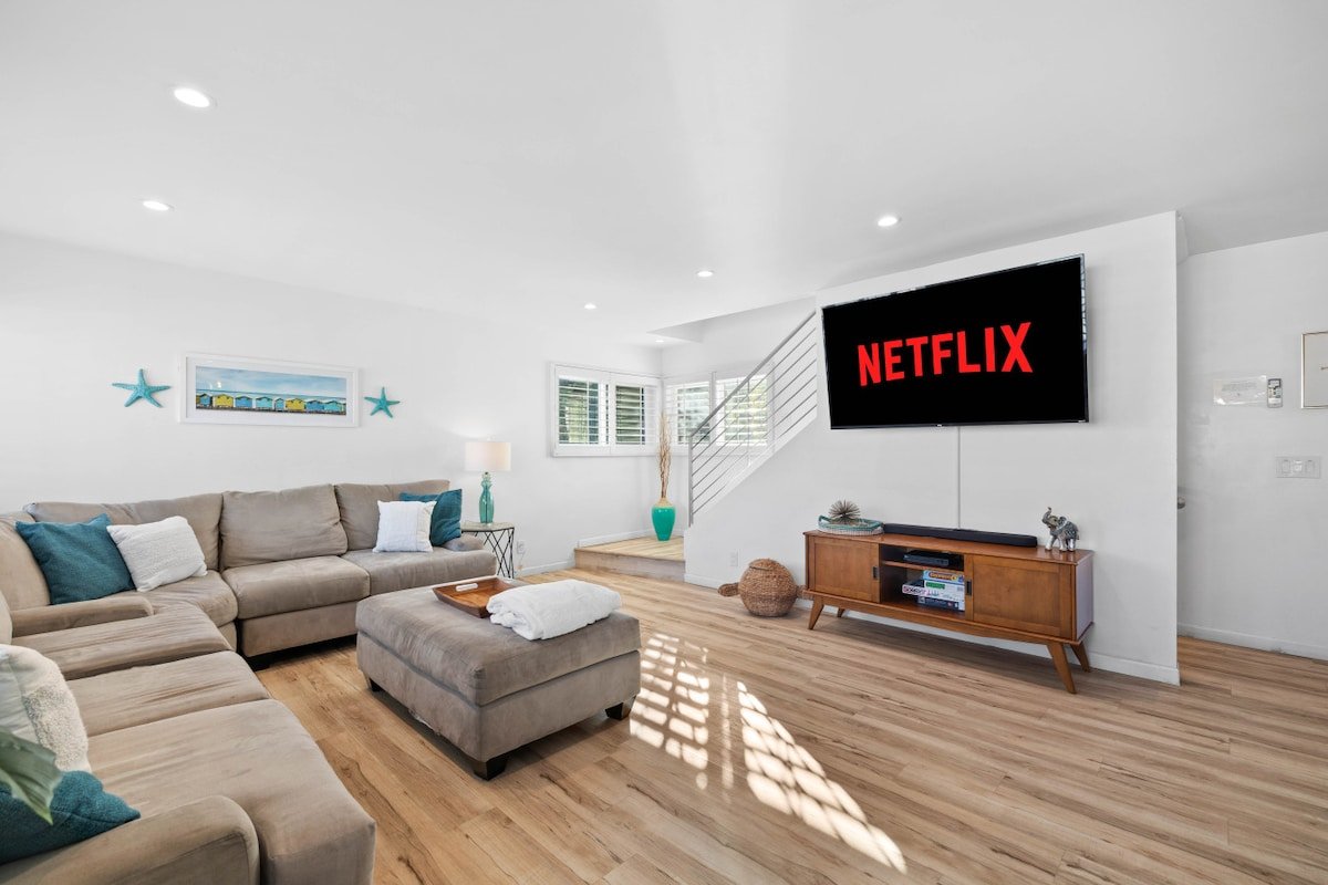 Mission Beach 3BR with Rooftop and Hot Tub gallery image 5