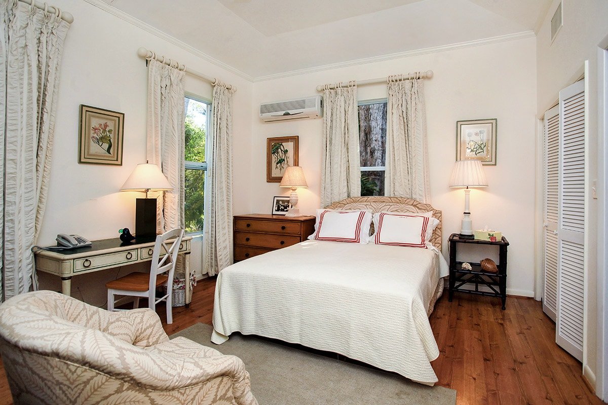 Serendip Cove gallery image 5