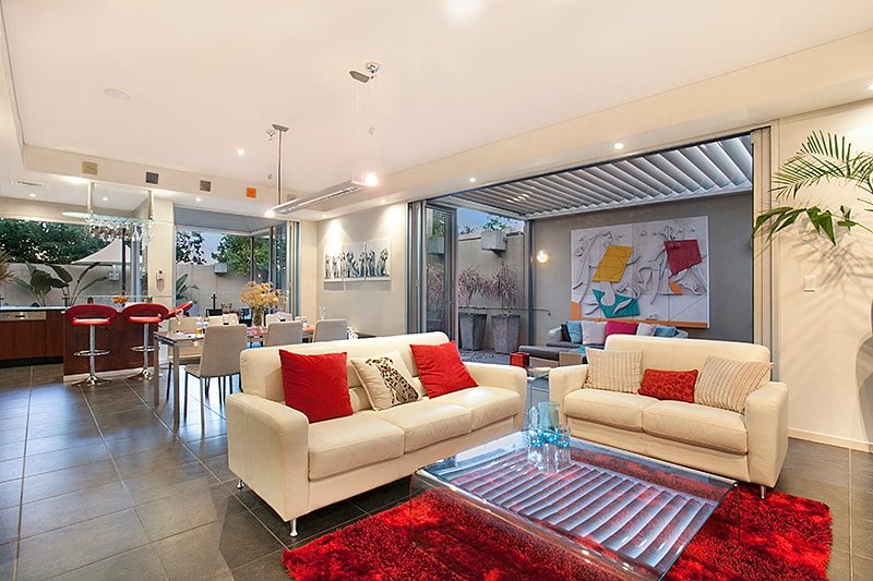 Lambert House, City Luxury, Sleeps 16 gallery image 4