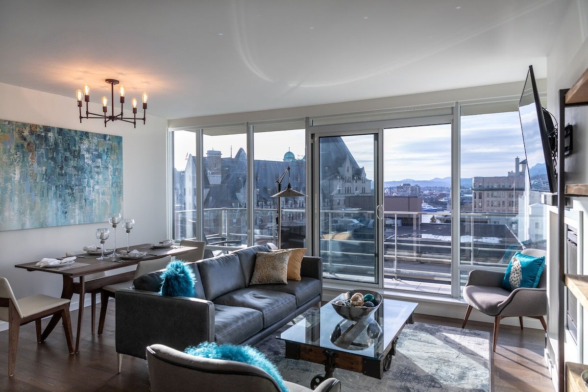 Waterfalls Hotel Luxury Suite gallery image 5