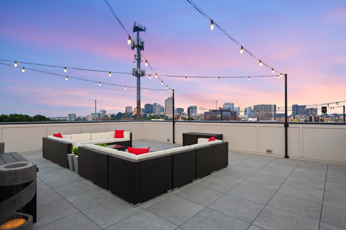 Elegant Design | Majestic City Views | Downtown!