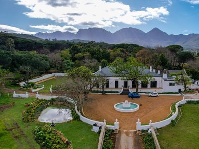 Cape Manor House Family retreats, weddings, events