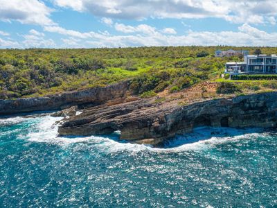 Modern cliff side Villa with Private Pool