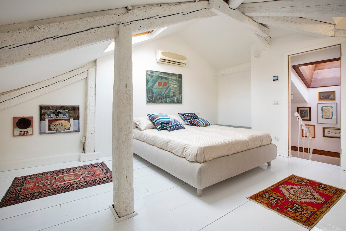 Gorgeous Suite San Polo apartment gallery image 5