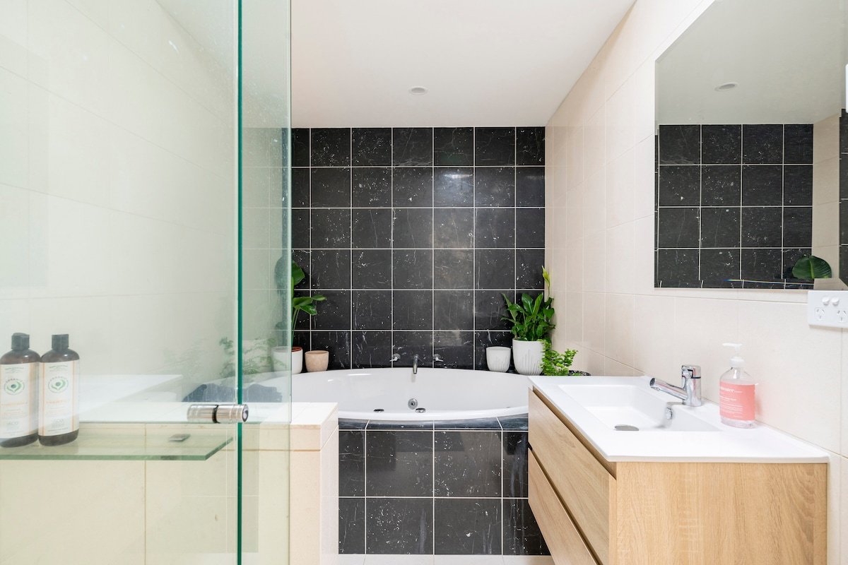 Inner City Warehouse Conversion gallery image 4