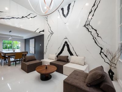 Modern Luxury Pool villa,heart in BKK,MRT,Ratchada