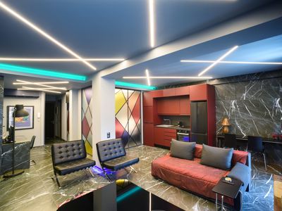 Luxury apt for Friends & Family, at Mitropoleos