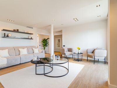 New Penthouse vilaolimpica ( 2 parkings free)