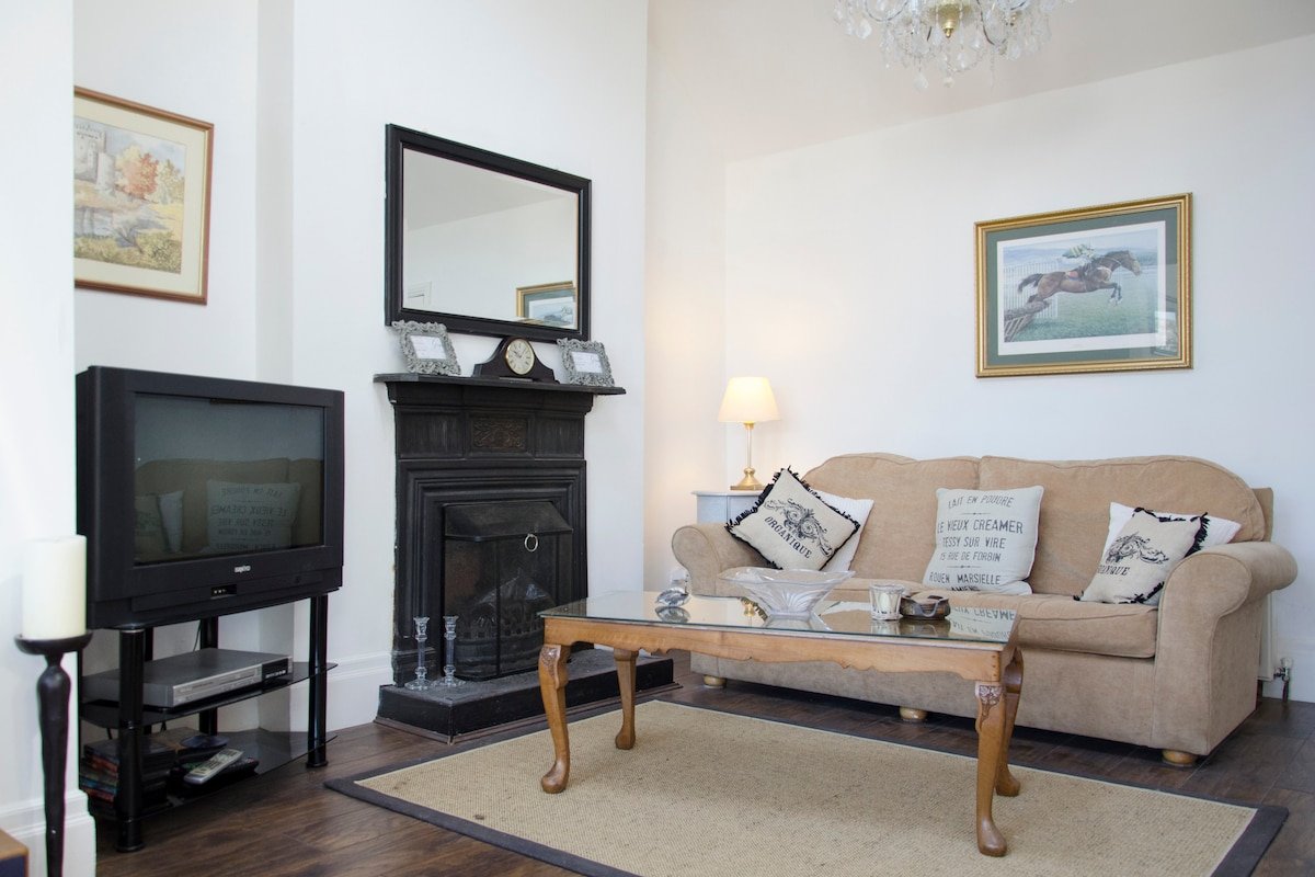 Cottage ,, gallery image 4