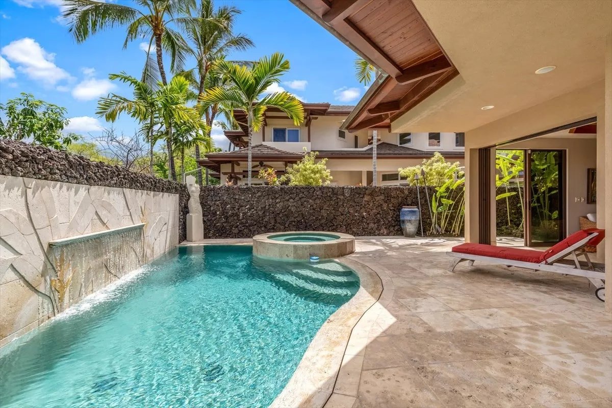 Amazing Oceanfront Estate close to Magic Beach gallery image 3