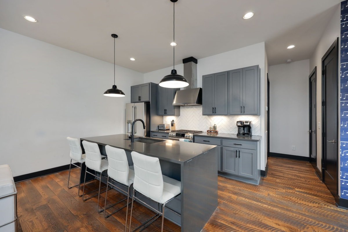 Blue Suede Dream | Rooftop Views + Prime Location gallery image 5