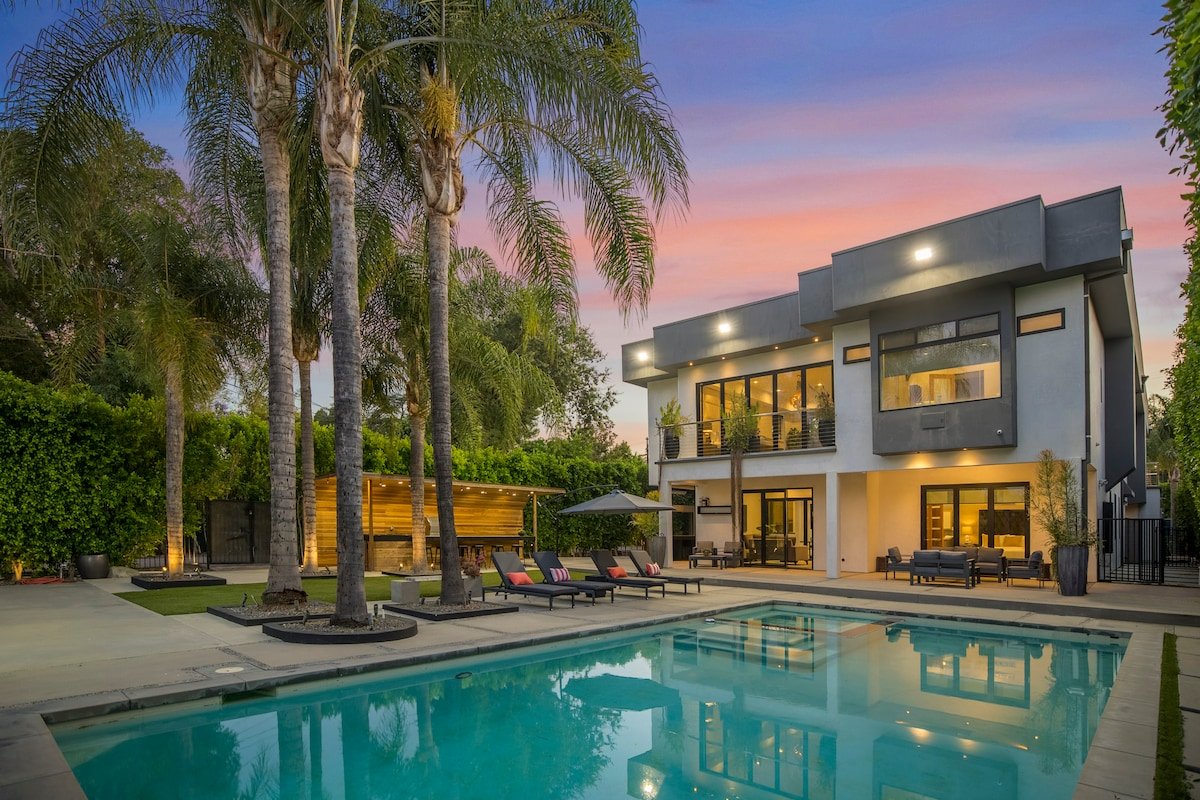 Upscale Encino Getaway w/ Sport Court, Pool & Spa