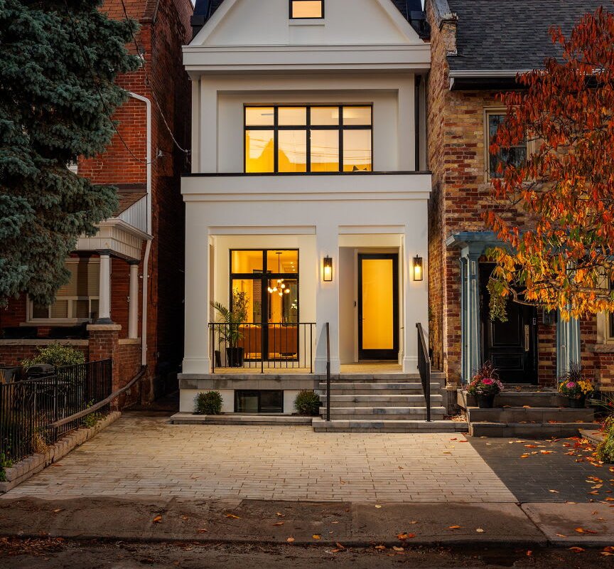 Custom Built Designer Home – 4BR Downtown Toronto! gallery image 5