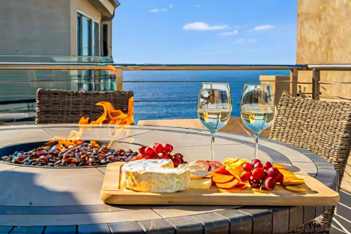 Coastal Getaway Ping Pong Bikes and Beach