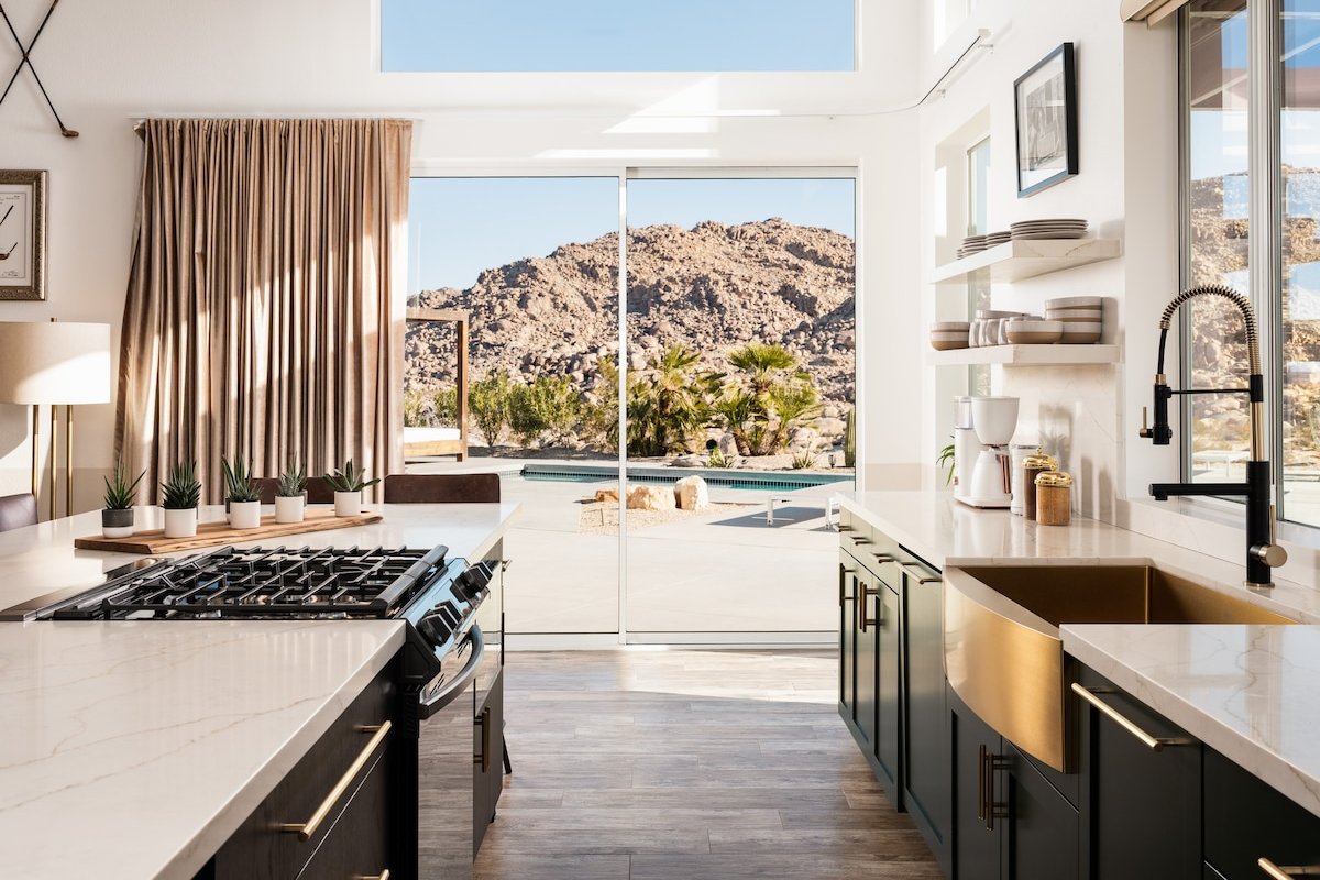 Joshua Tree Country Club gallery image 5