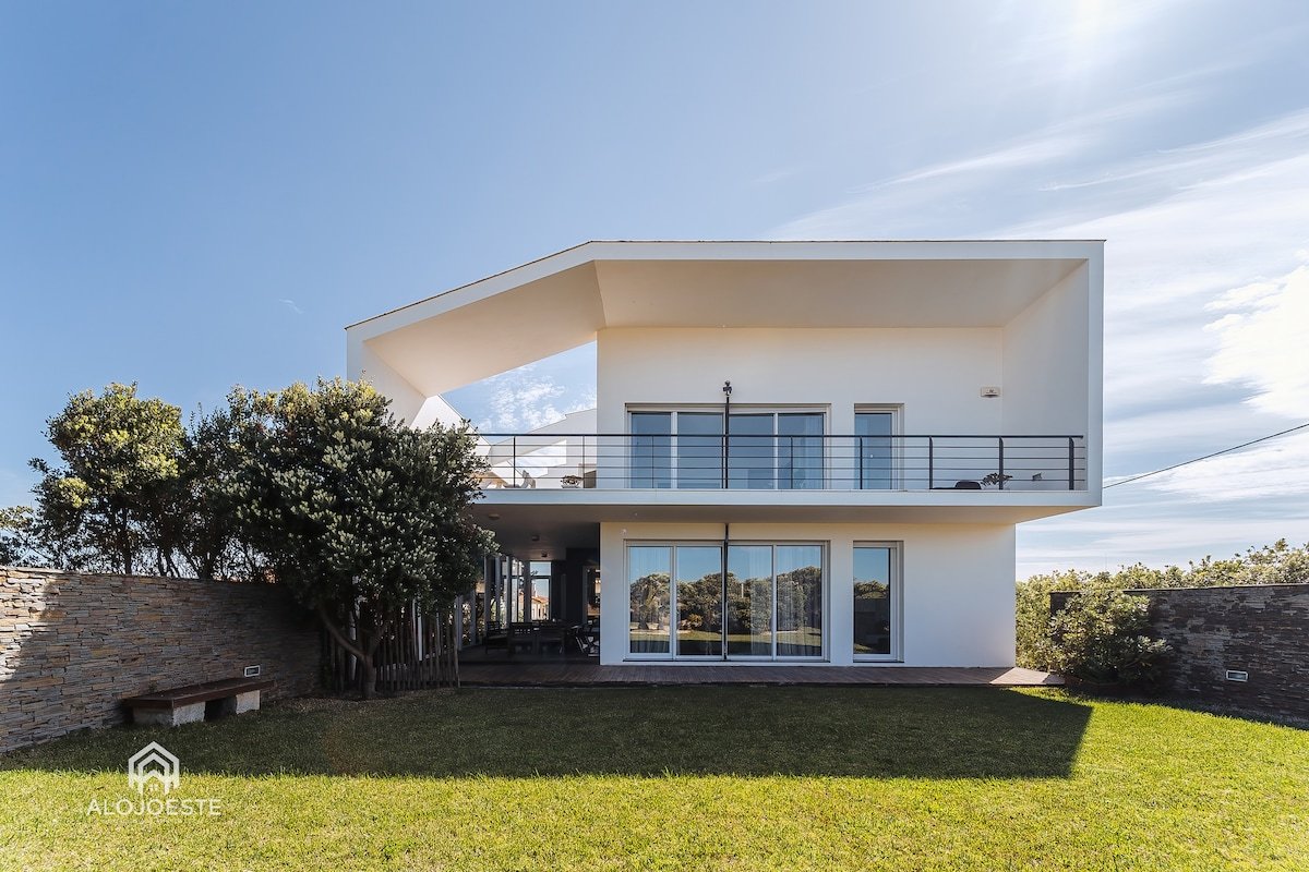 Villa da Gama – Oceanfront Retreat gallery image 3