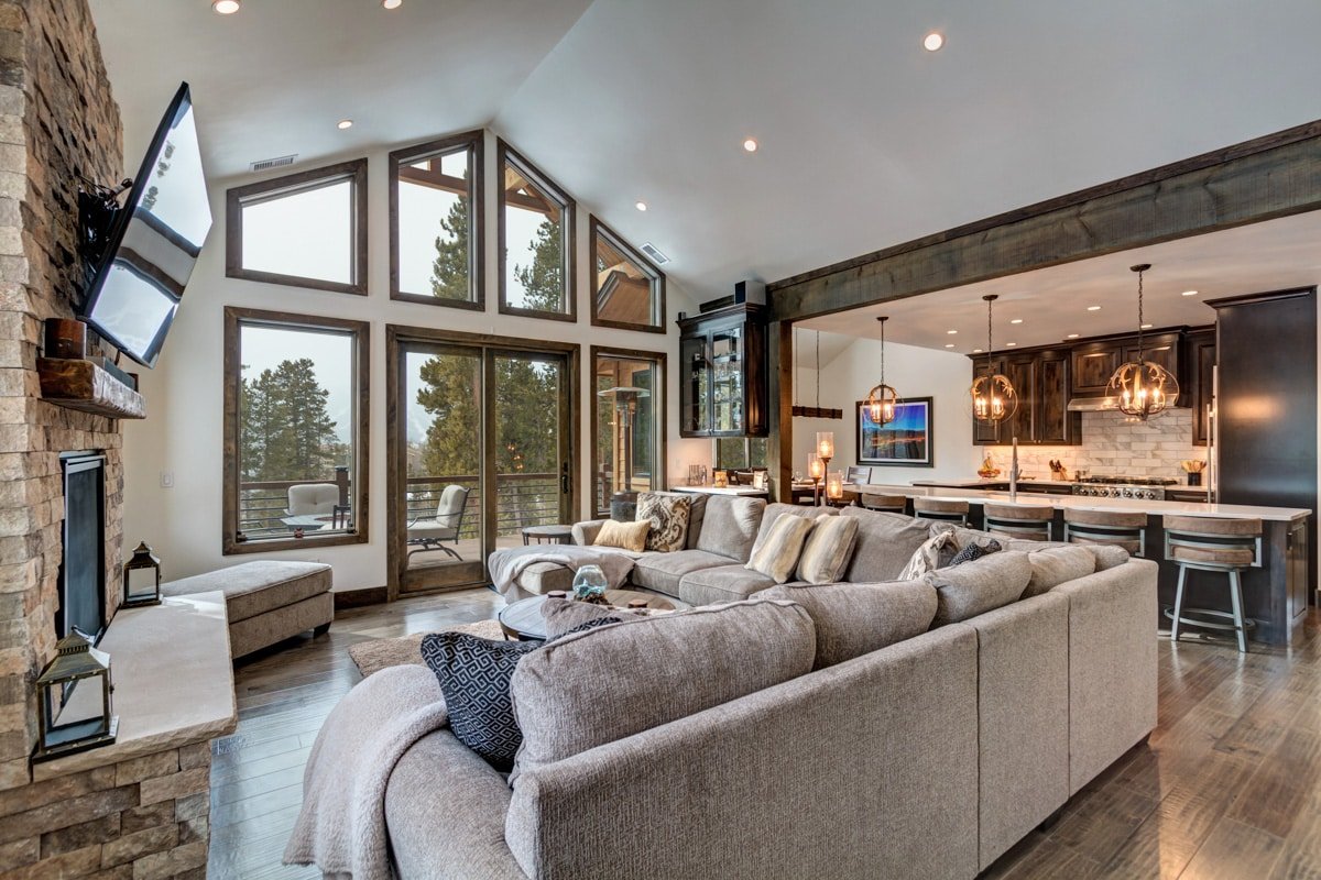 Hoppre Haus – Peak 10 Views! Fire Pit! gallery image 4