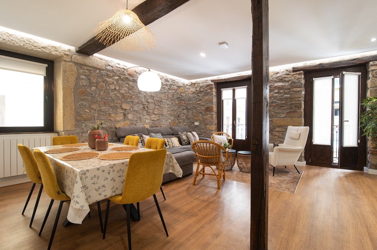 Port Relax Old Town with AC. gallery image 4