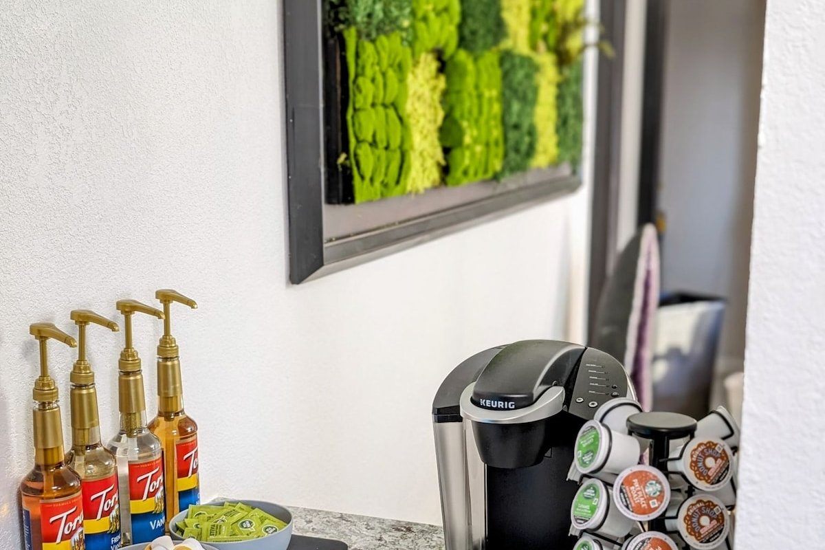 5 min to Stockyards gallery image 4