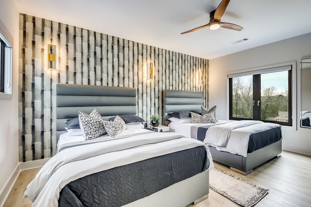 Luxury 5BR Retreat w/ Pool, Hot Tub, Basketball gallery image 5