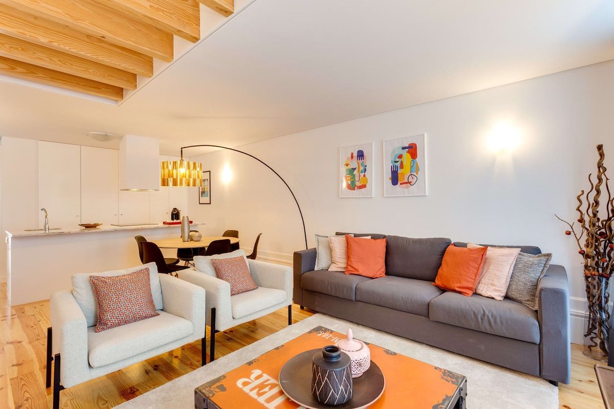 Almada Luxurious Duplex by DA’HOME gallery image 2