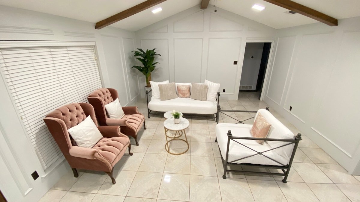 Family Vacation Home with Private Pool gallery image 4