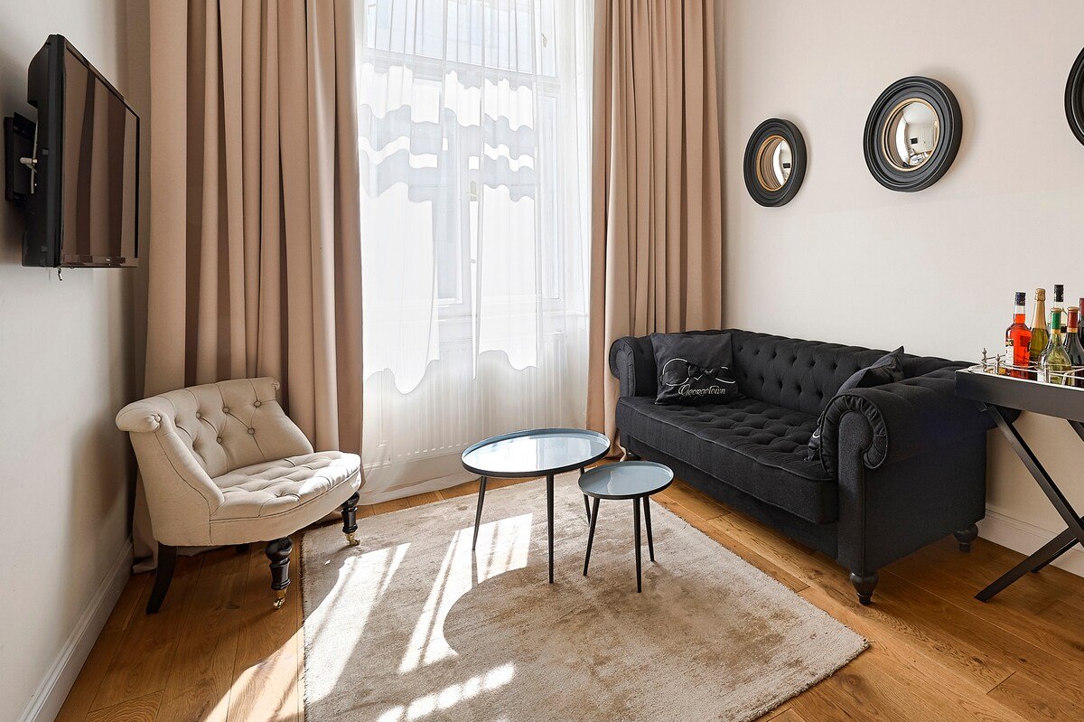 Luxury two bedroom apartment gallery image 3