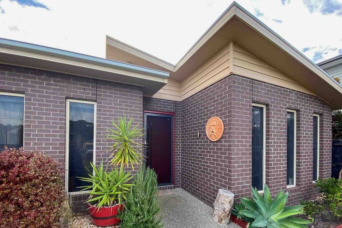 OZONE BEACH HOUSE gallery image 4