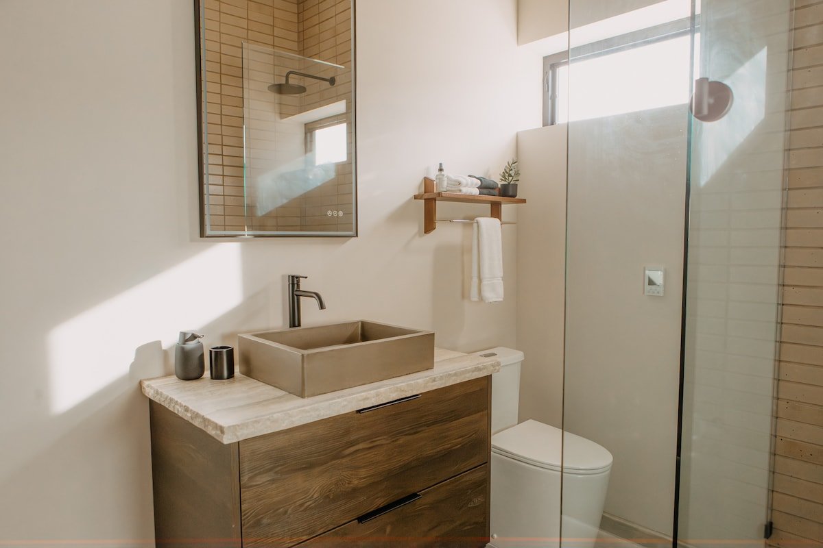 Concrete Retreat with Views & Hot Tub · The Mark gallery image 5