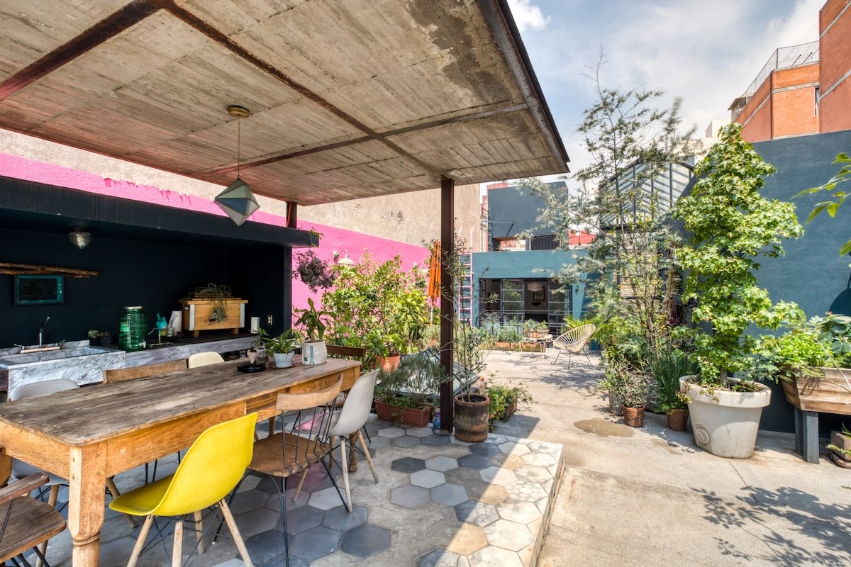 Mr. W | Urban Retreat: Stylish 3BR in Mexico City gallery image 3
