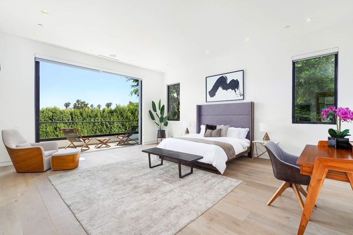 Villa Waldorf by LuxJB | Family Friendly | 16 ppl gallery image 5