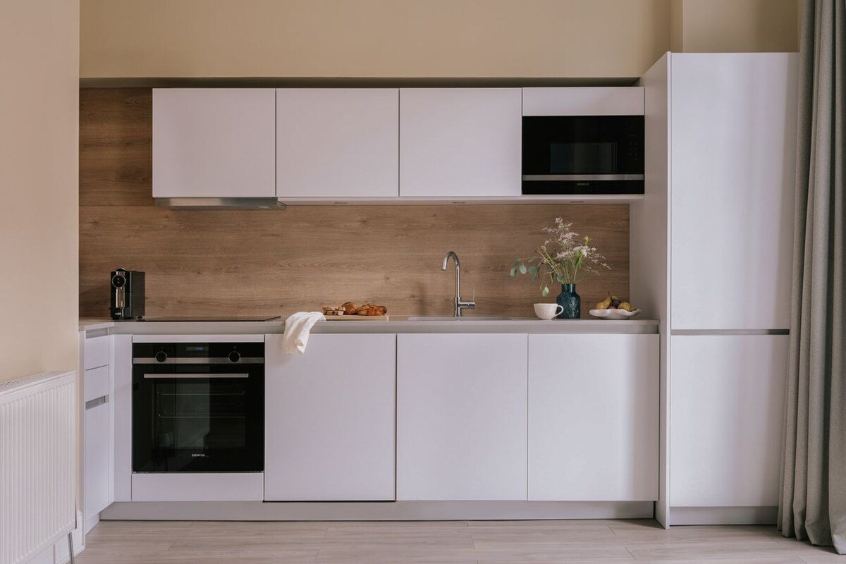 Sonder Royal Garden | Superior 2BR Apartment gallery image 4