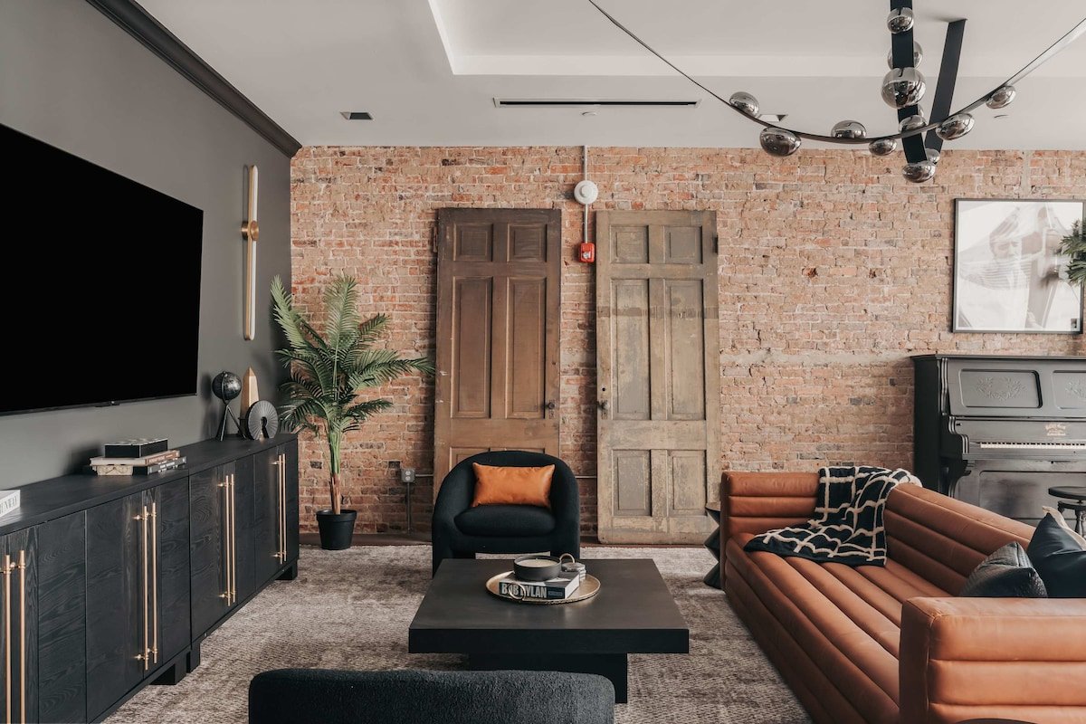 Starr Piano • Highball Suite • Dramatic Luxe