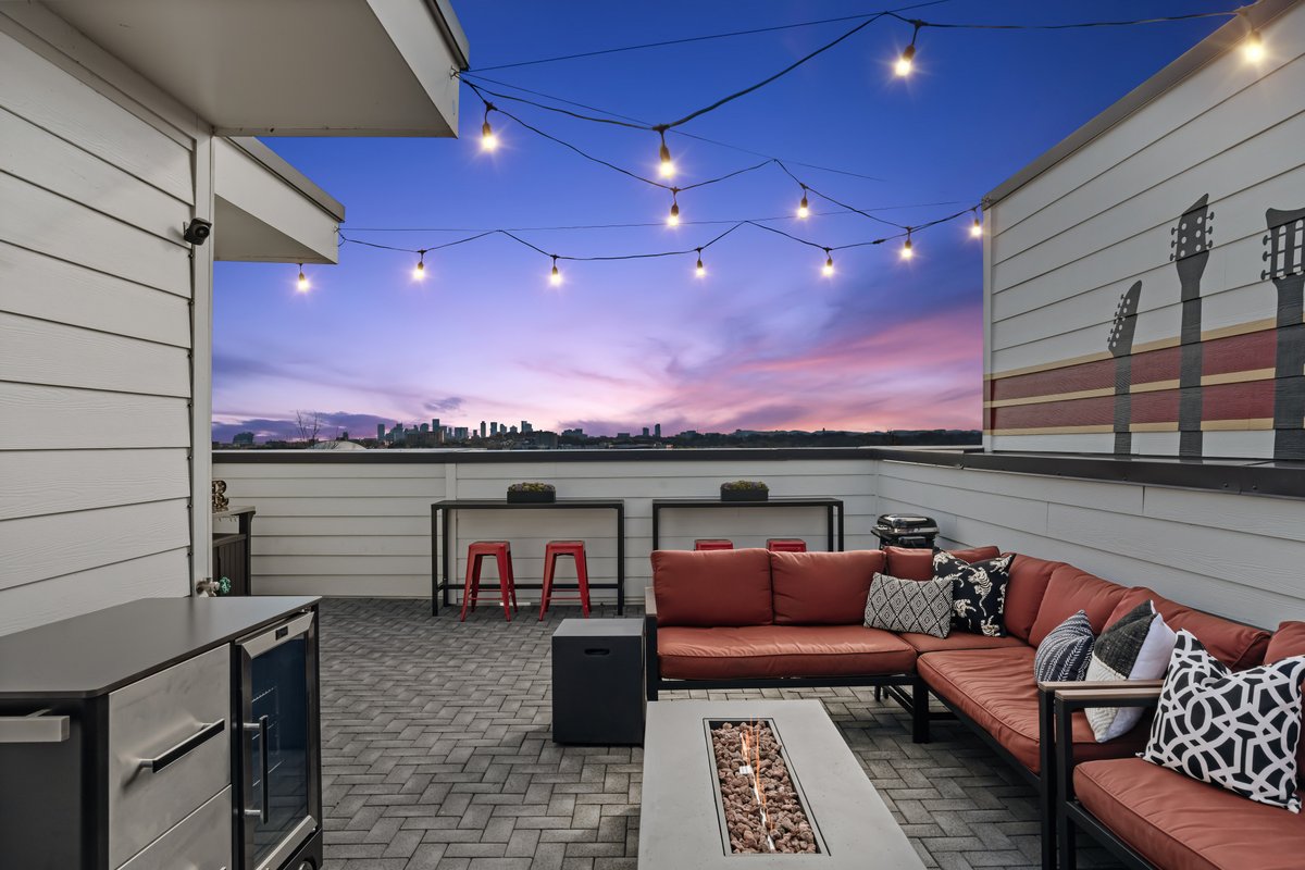 Cool Nashville Townhouse close to Downtown