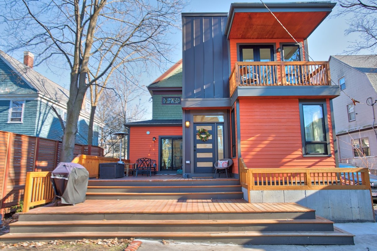 Gorgeous Victorian House in JP gallery image 4