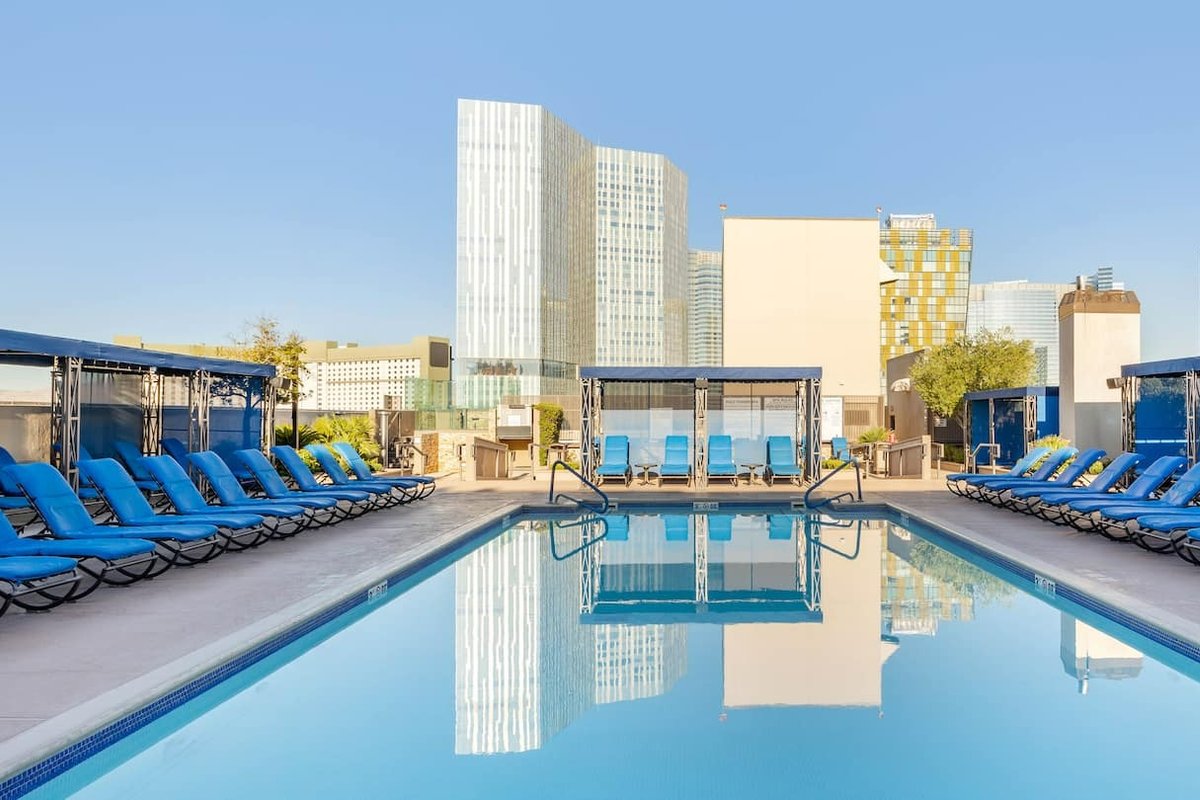 Polo Towers Suites/Villas- 2 bdrm on strip